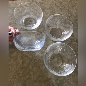 Four piece glass bowl set